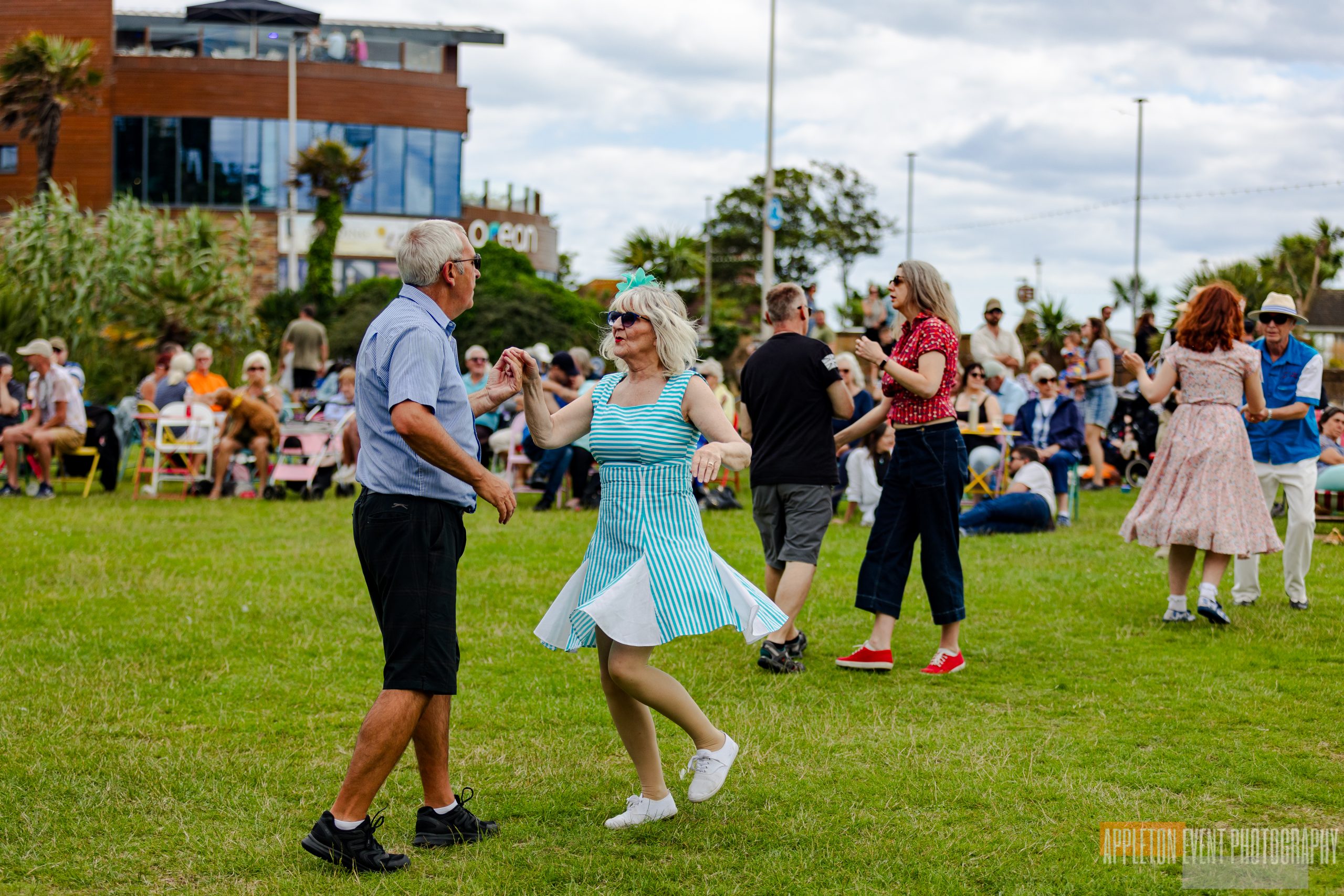 vintage dancers 3