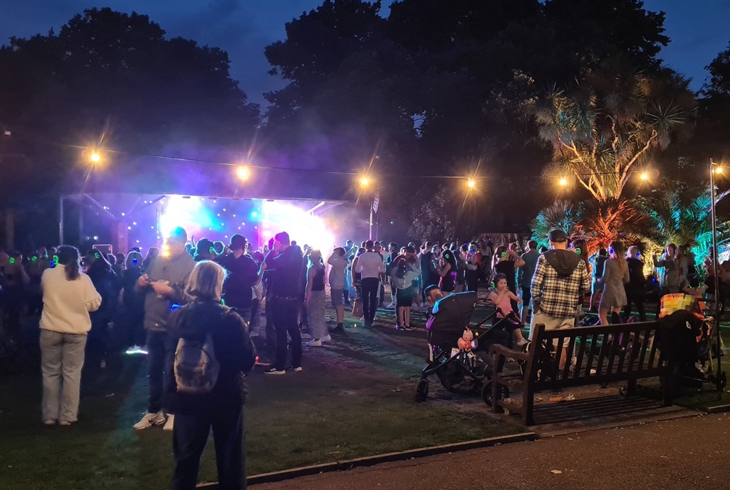 silent disco ngiht sm 3-4